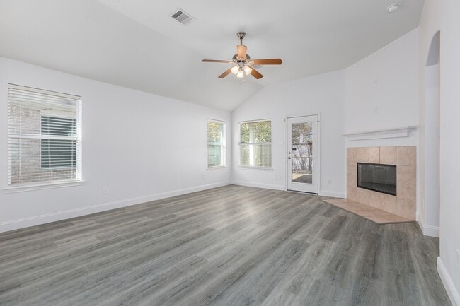 Building Photo - 21565 Duke Alexander Dr