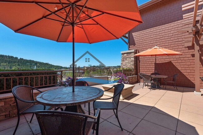Building Photo - Two Bed, Two Bath Luxury Riverstone Condo!