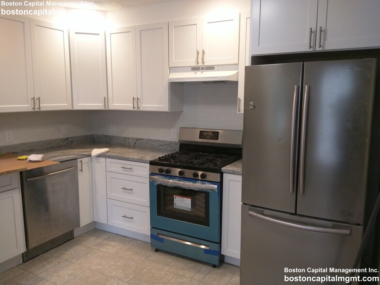 Primary Photo - 30 Touro Ave
