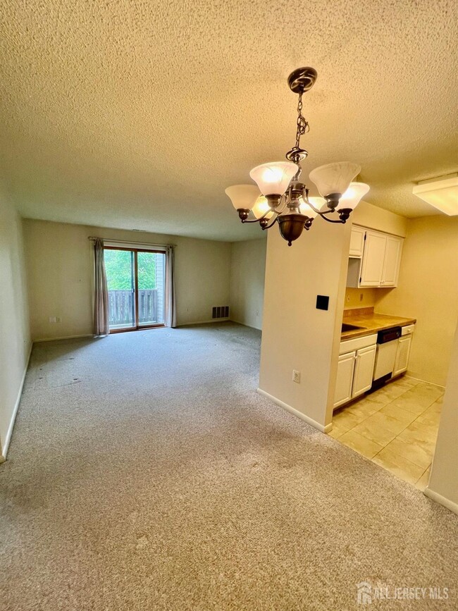 Building Photo - 1317 Ravens Crest Dr