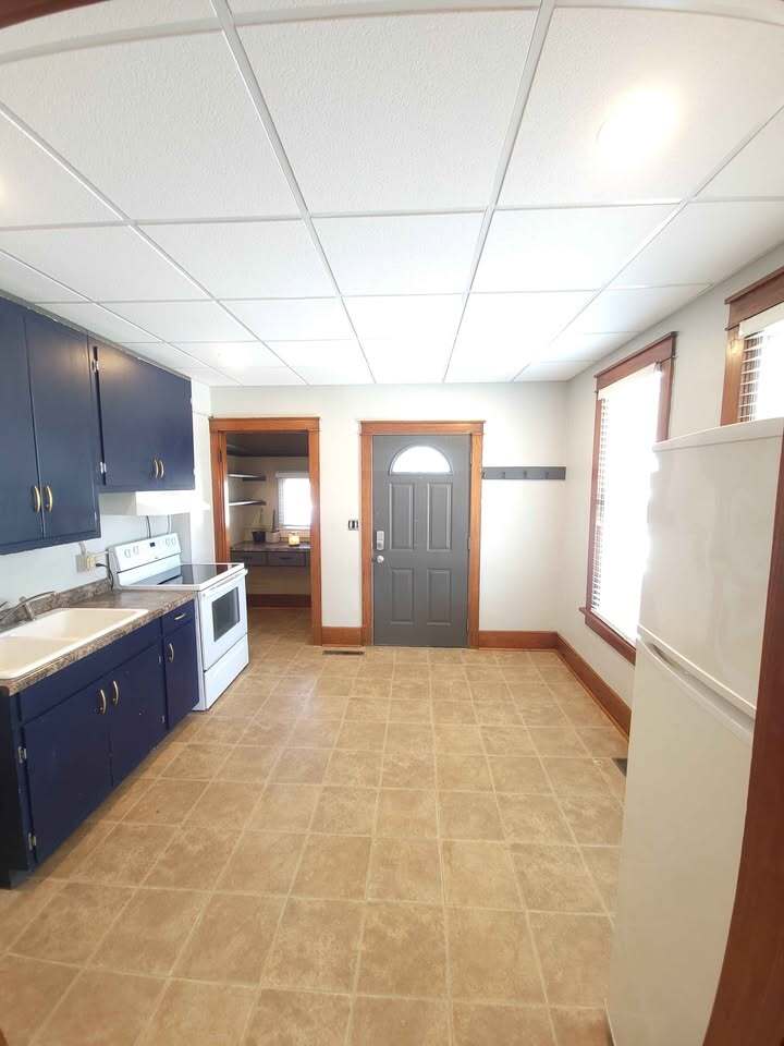 Building Photo - 1865 Grace St