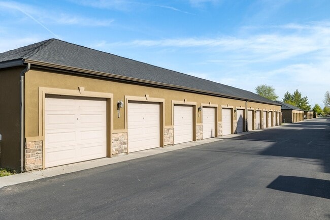 Building Photo - 518 S 2150 W