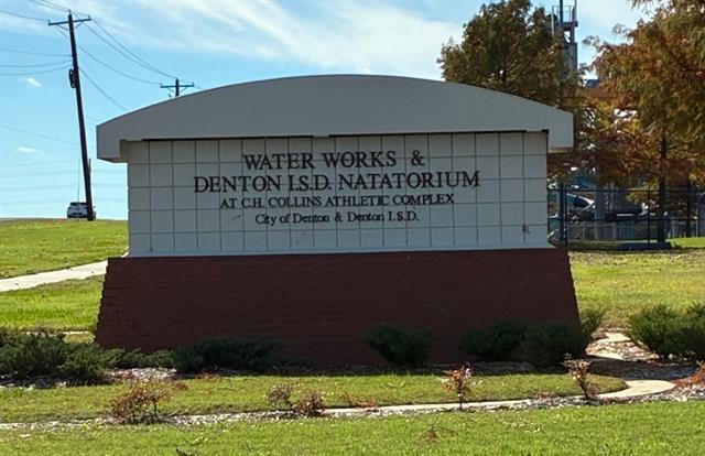 Building Photo - 5109 Woodglen Dr