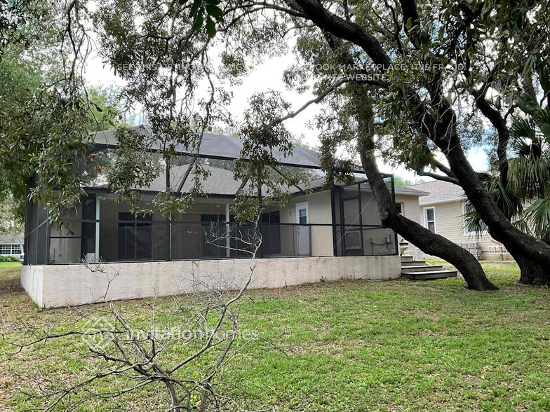 Building Photo - 660 Anclote Dr