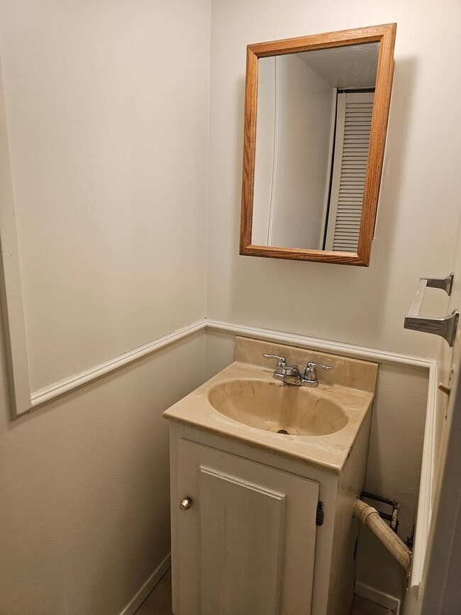 Building Photo - 1750-6th