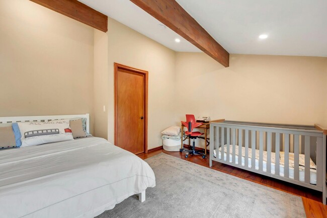 Building Photo - 38A Claremont Rd