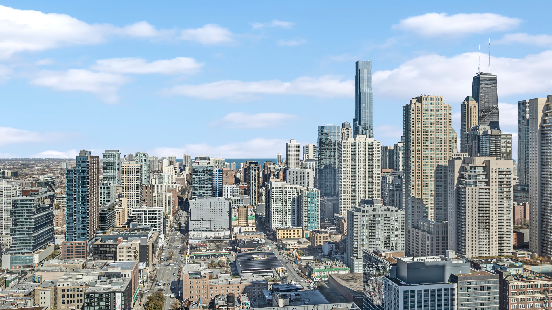 Building Photo - 345 N La Salle Dr