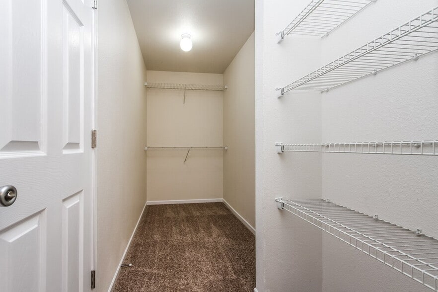 Building Photo - 1410 Dowell St