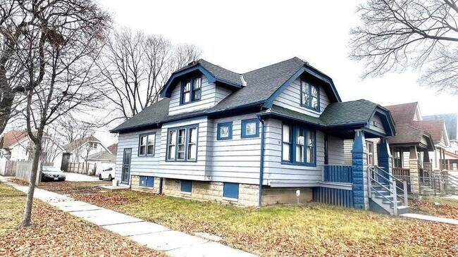 Primary Photo - 4668 N 29th St