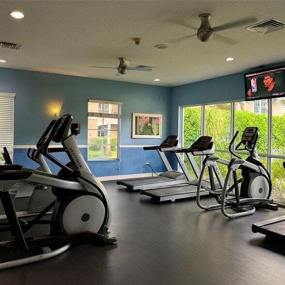 Building Photo - 200 SW 117th Terrace