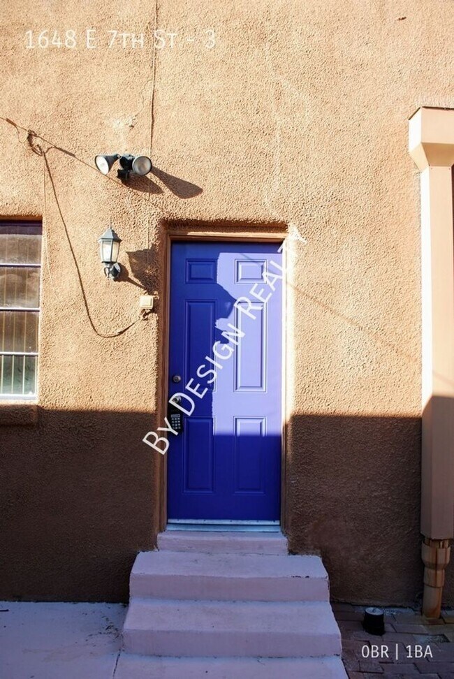 Building Photo - 1648 E 7th St