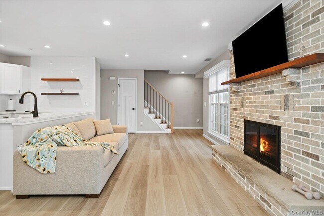 Building Photo - 56 The