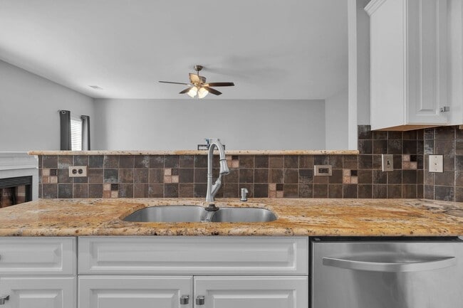 Building Photo - Beautiful and light-filled home in the desirable Normandy Place community located in Nashville’s ...