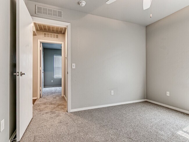 Building Photo - 2816 NW 187th Terrace