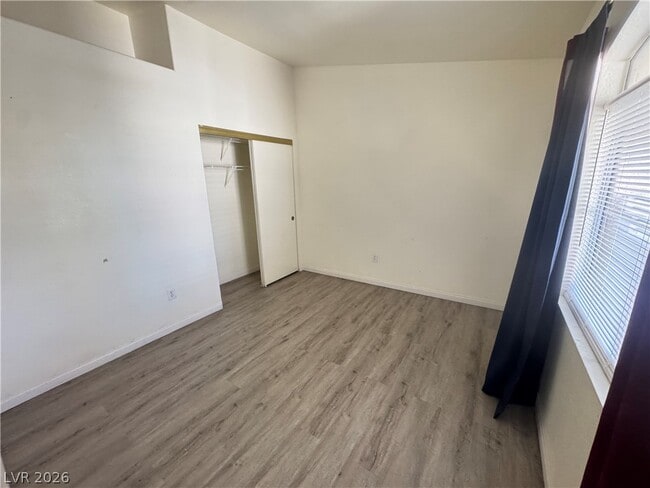 Building Photo - 5415 W Harmon Ave