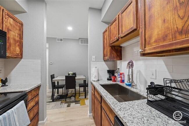 Building Photo - 7950 N Stadium Dr