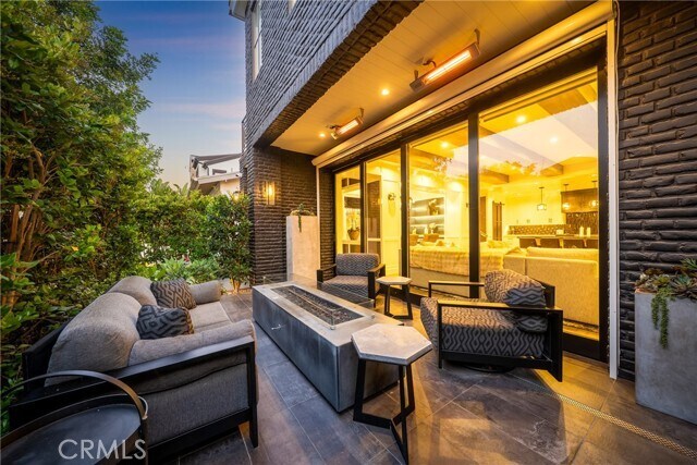 Building Photo - 2037 E Ocean Blvd