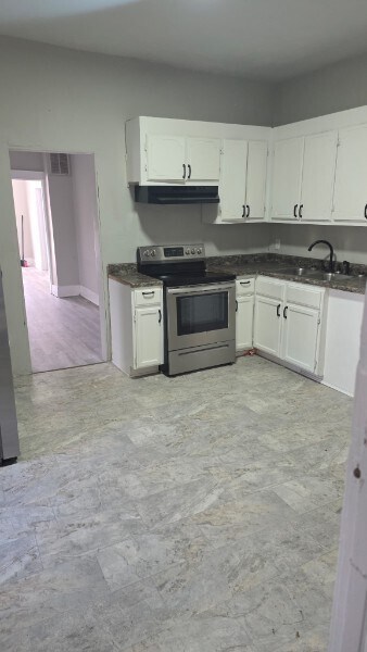 Building Photo - 23rd St