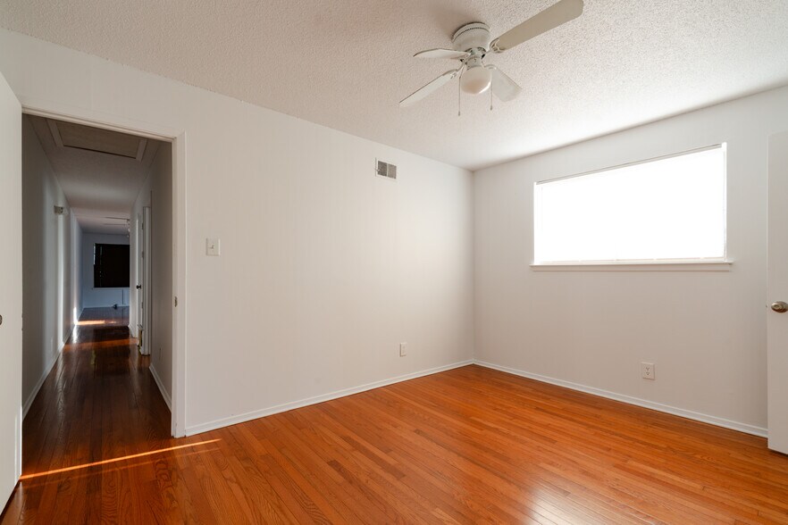 Building Photo - 1337 Vinton Ave