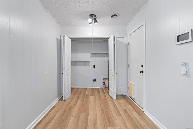 Building Photo - 111 Lori St