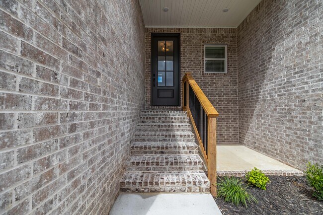 Building Photo - 1041 Whistler St