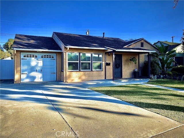Building Photo - 14504 Cordary Ave
