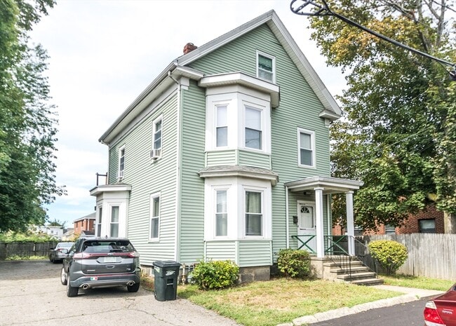 Primary Photo - 21 Gardner St