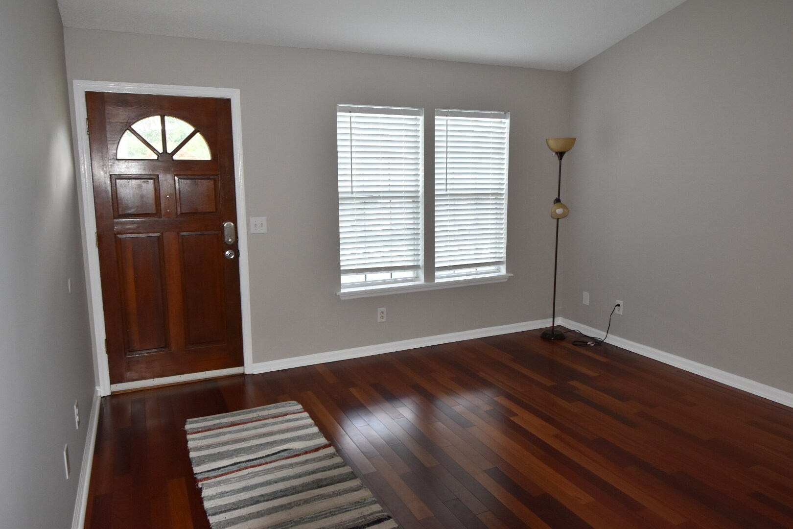 Building Photo - 4824 Weybridge Ln