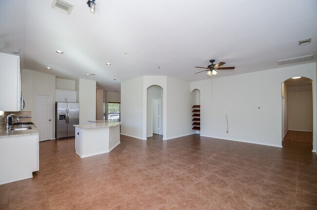 Building Photo - 12918 Hawthorne Shores Dr