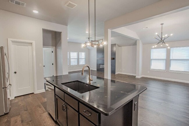 Building Photo - 3729 Alta Vis Dr