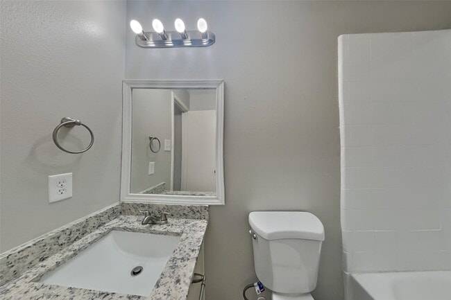 Building Photo - 2519 Fox Water Dr