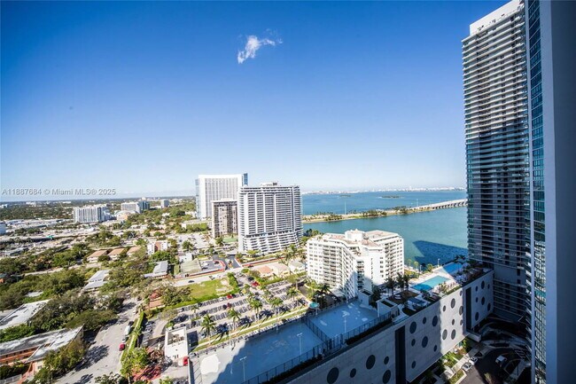 Building Photo - 501 NE 31st St