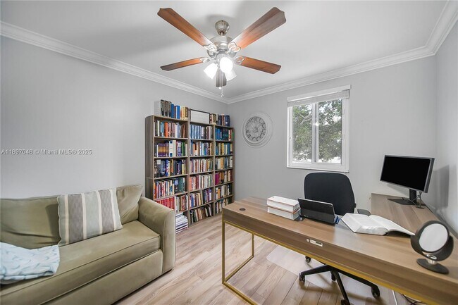 Building Photo - 9536 NW 9th Ct