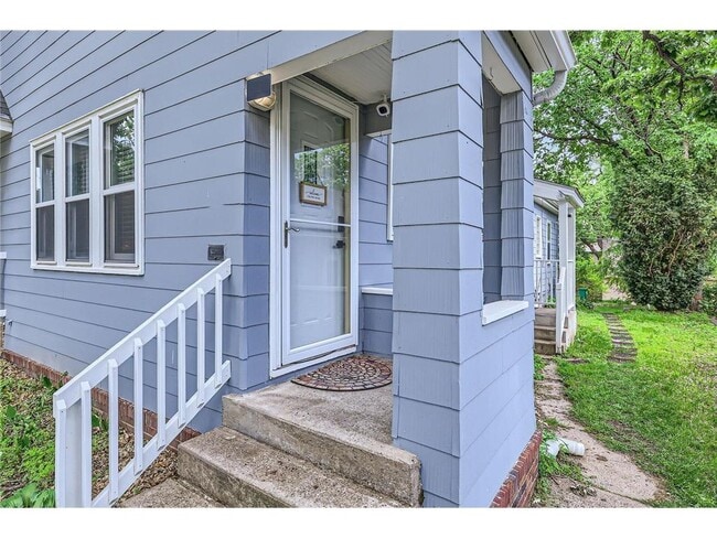 Building Photo - 3805 France Ave S