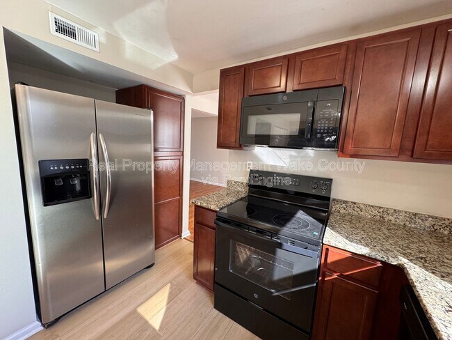 Building Photo - 104 Benedict Ln