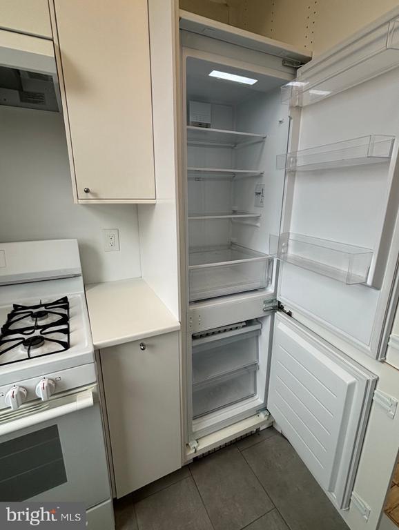 Building Photo - 1010 25th St NW