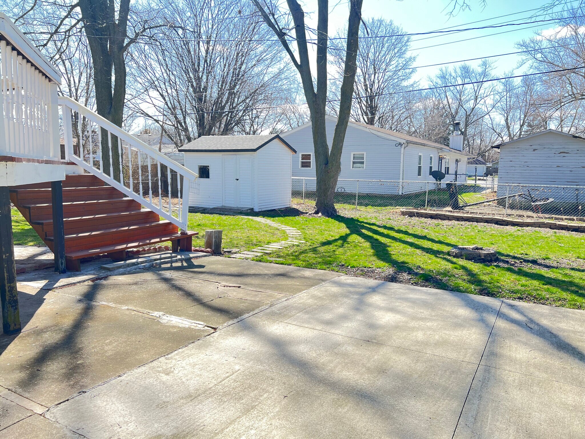 Building Photo - 2507 Sheridan Dr