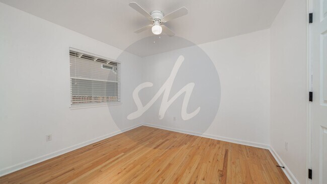 Building Photo - Modern Duplex in Old Colorado City