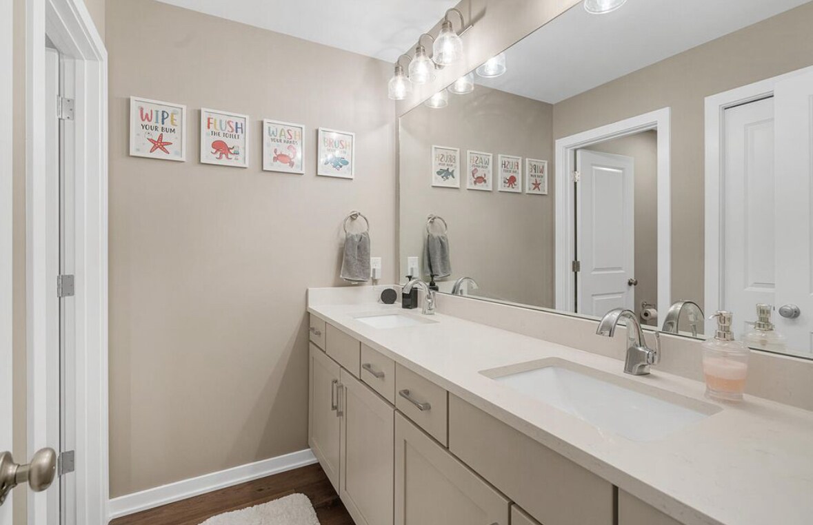 Building Photo - 10321 E C Ave