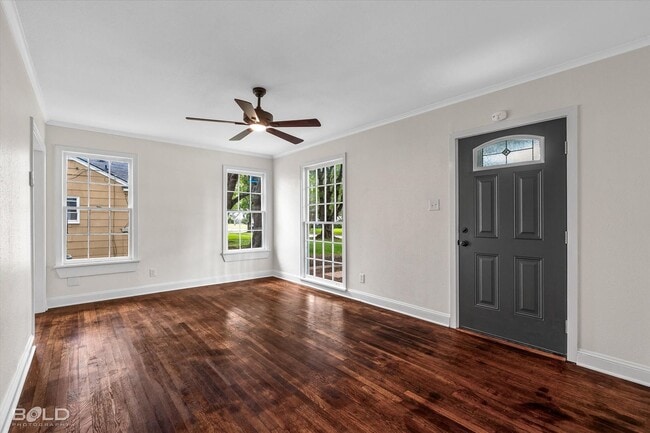 Building Photo - Remodeled...Ready for tenant!!!