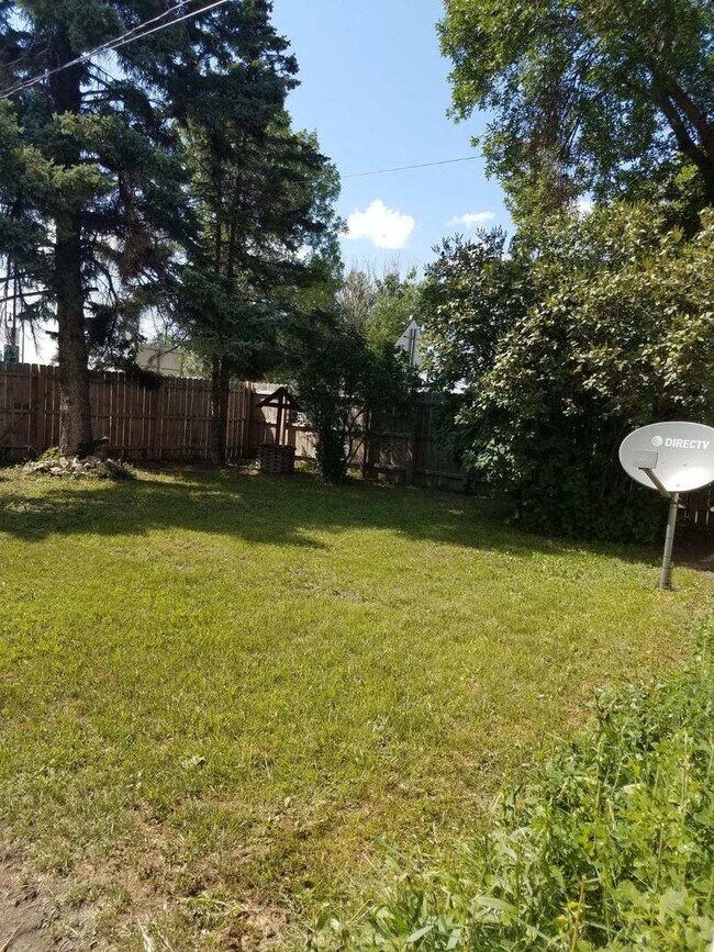 Building Photo - Across Street from NDSU!