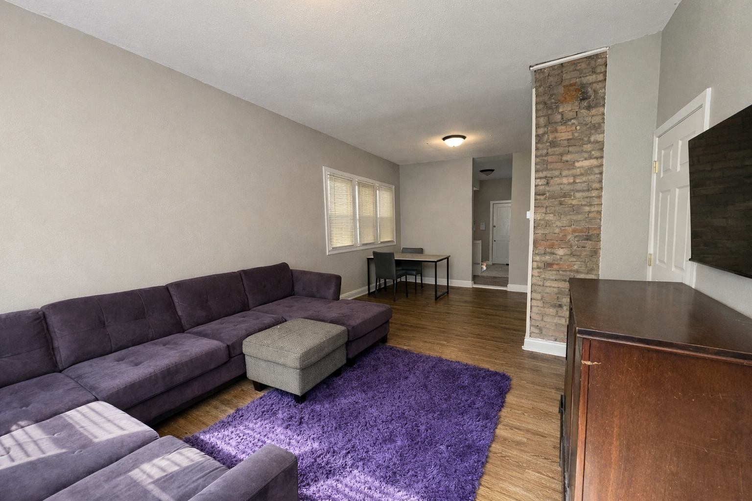 Building Photo - 1709 N Astor St