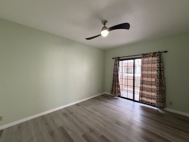 Building Photo - 1415 Santa Margarita St