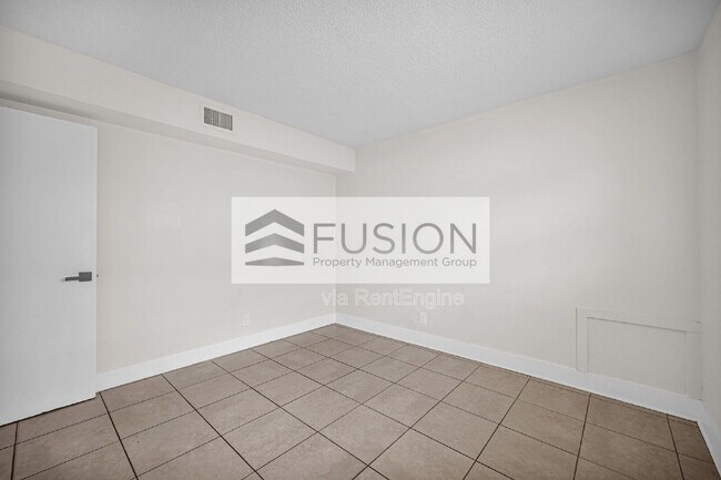 Building Photo - 861 SW 74th Terrace