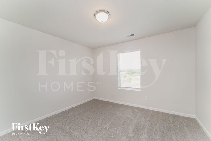 Building Photo - 10714 Rivergate Dr NW