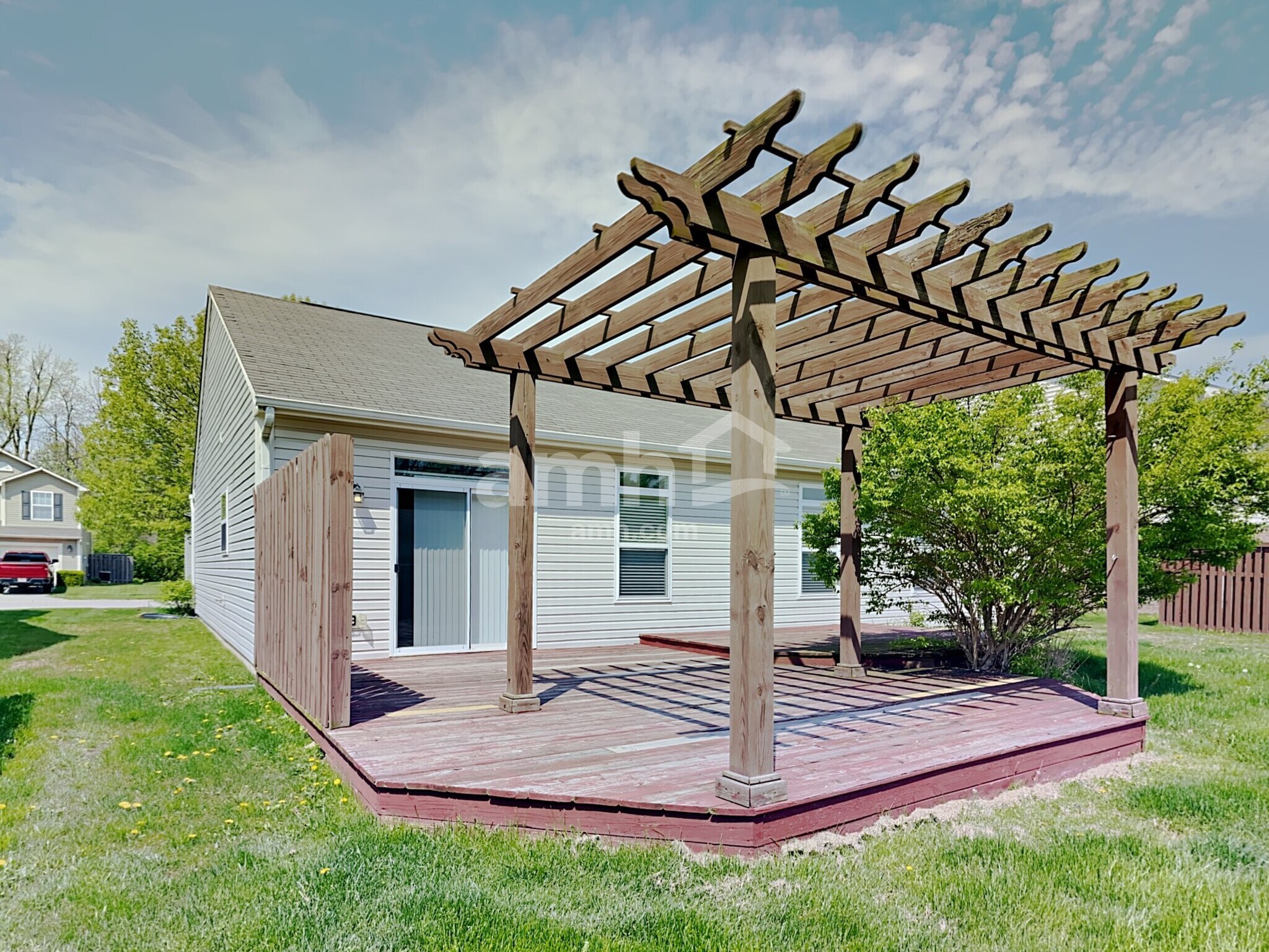 Building Photo - 10087 Sundown Ln