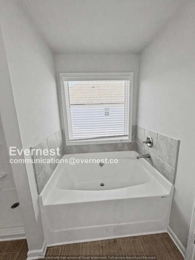 Building Photo - 312 Bertha Honey Stewart Dr