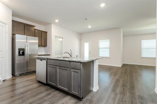 Building Photo - 406 Saddle Club Way