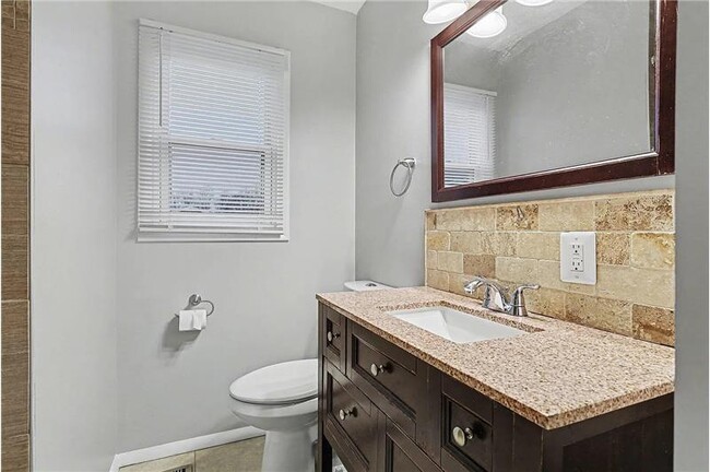 Building Photo - 5807 Averill Ave SW