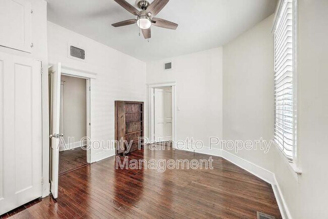 Building Photo - 341 Sumter St